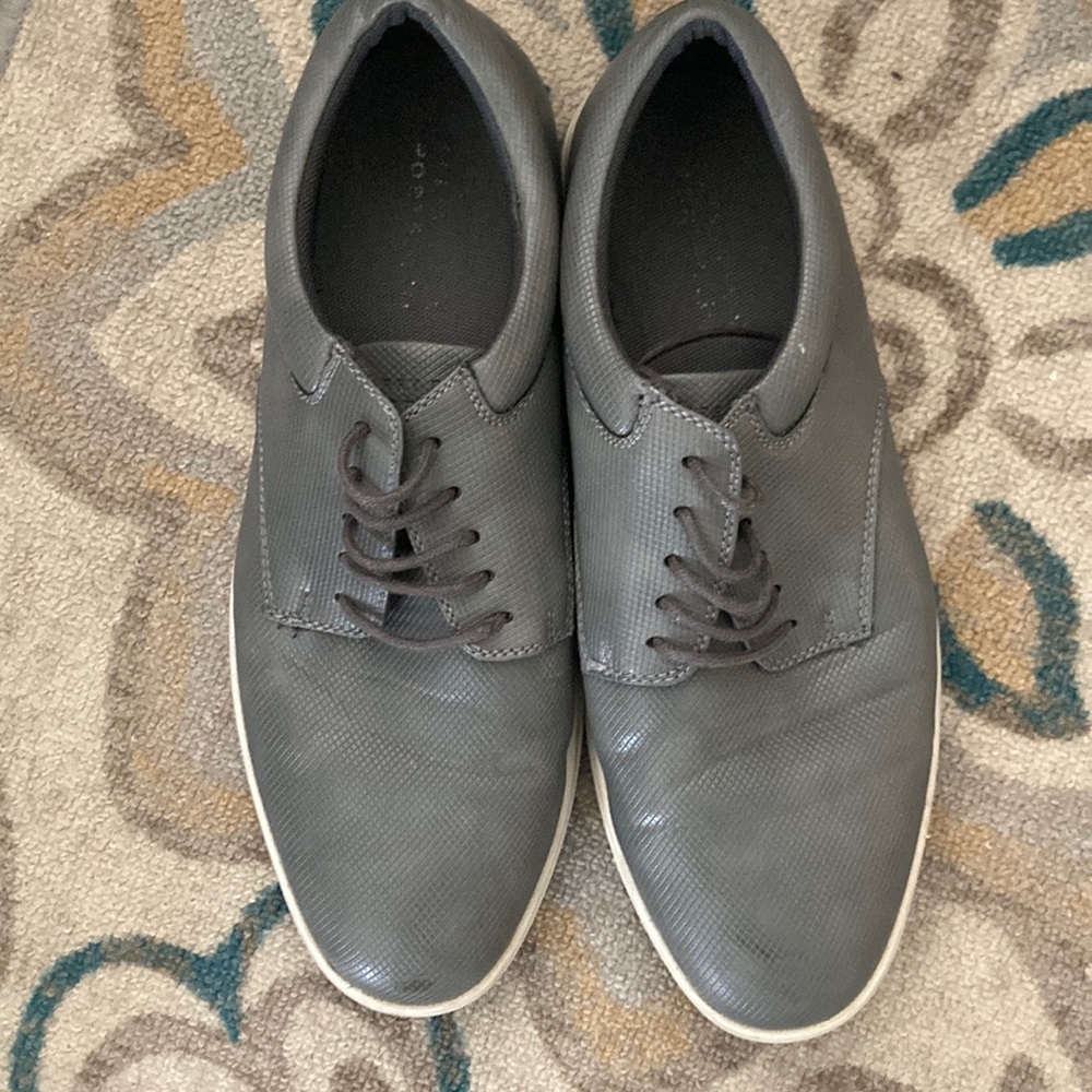 Perry Ellis casual dress shoe Mens 9 grey